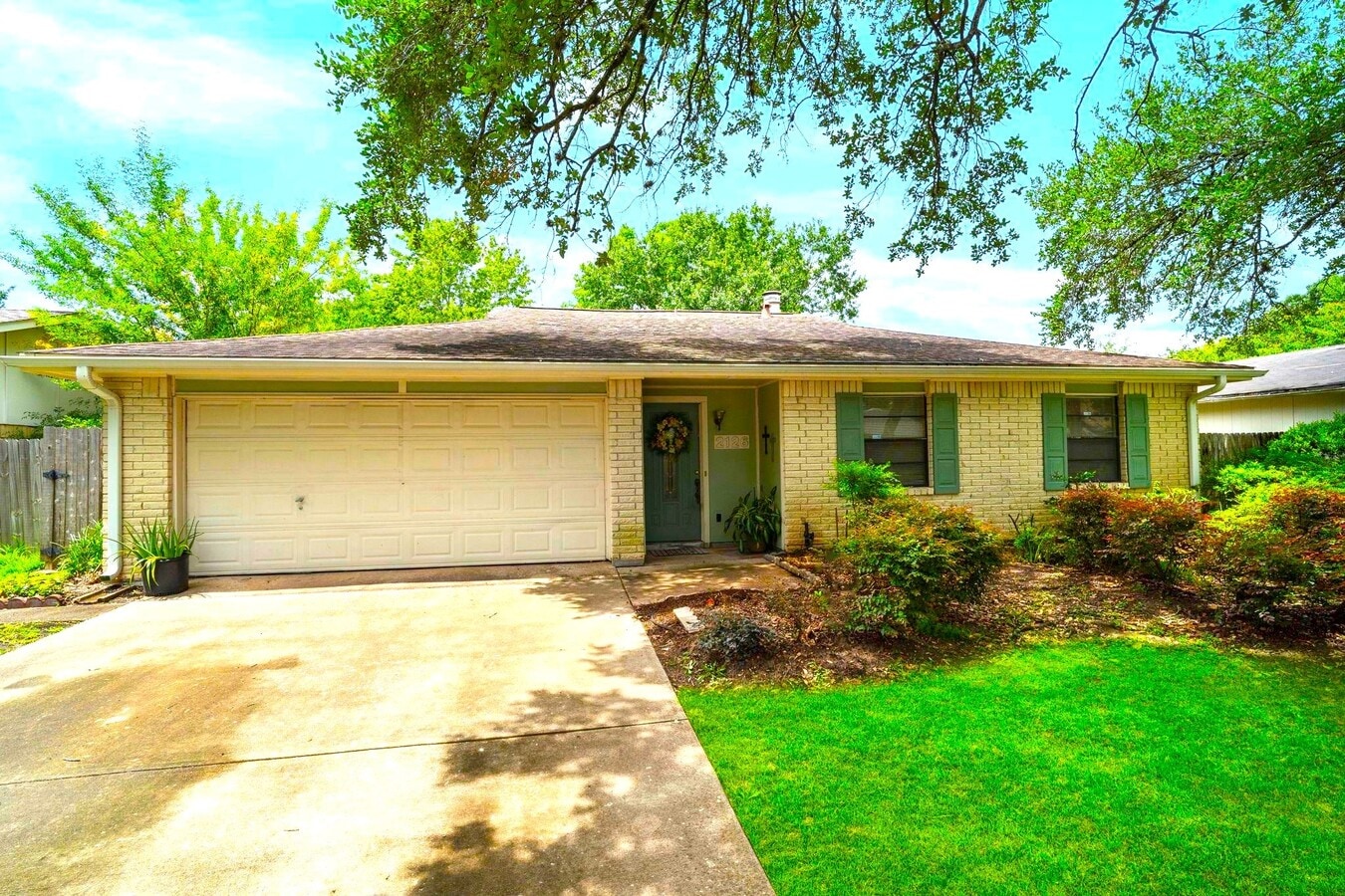 Photo - 2126 Turtle Creek Dr House