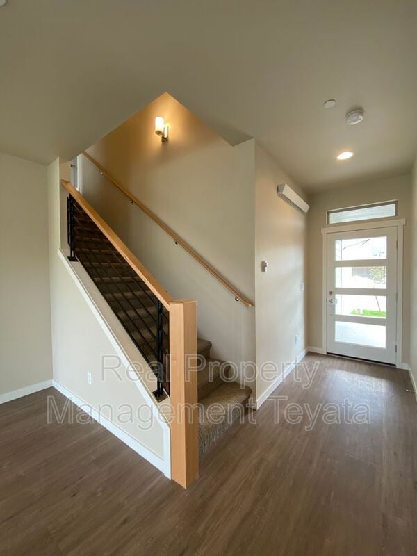 Photo - 809 Northview St