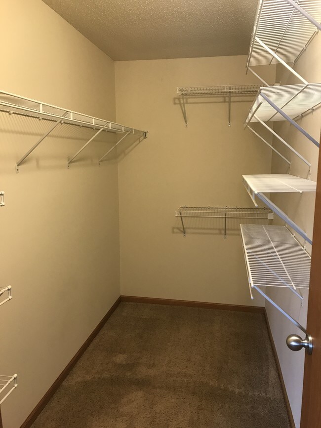 Tustin Townhomes Master Closet - Tustin Townhomes