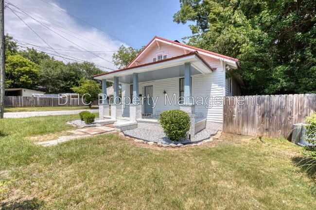 Photo - 3120 Pierpont Ave
