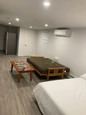 Photo - 204 Lott Ave