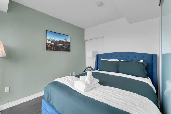 Photo - 251 Jarvis St Unit SI ID1403810P