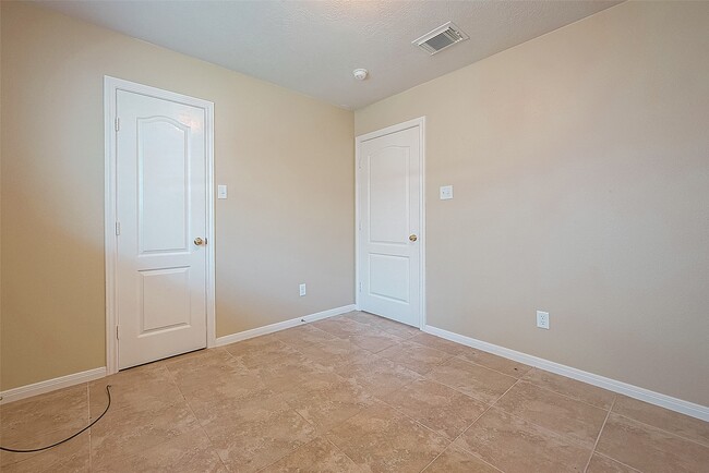 Photo - 5407 Rushstone Ln