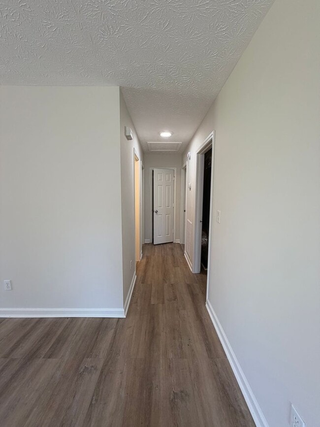 Photo - 121 Clyde Dr Unidad A