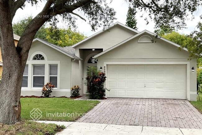 Building Photo - 4323 Stonefield Dr