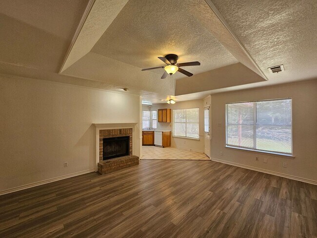 2509 Lain Dr