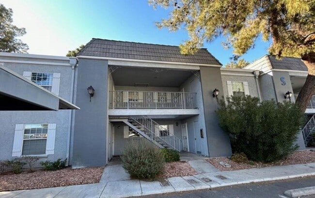 Photo - 3823 S Maryland Pkwy Condo Unit S6