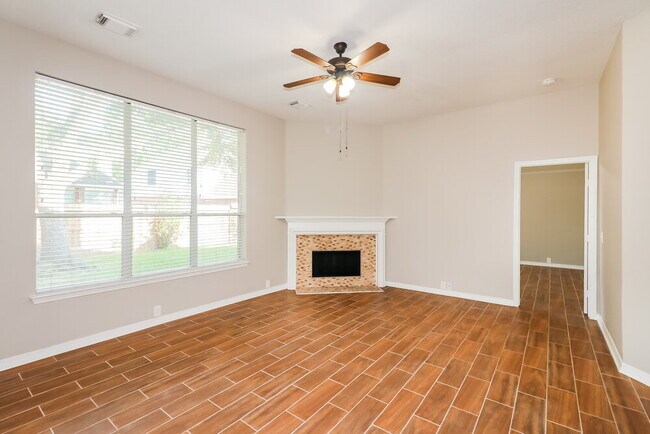 Photo - 3103 Bronco Bluff Ct