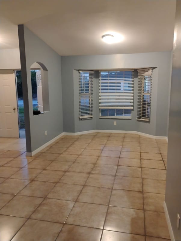 Photo - 3315 8th St W