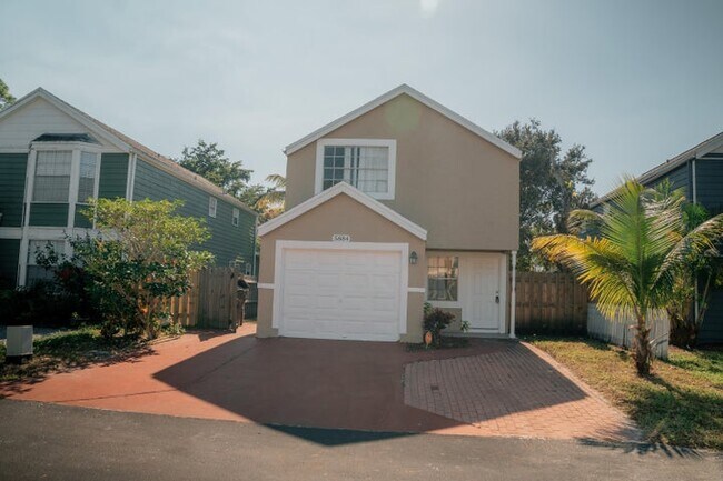 Photo - 5884 Dewberry Way