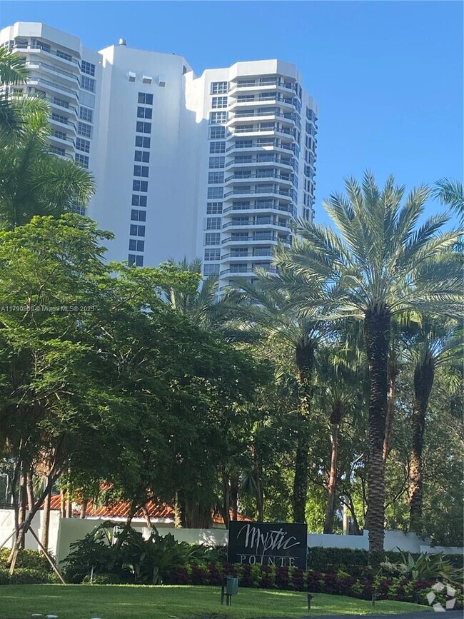 Building Photo - 3530 Mystic Pointe Dr Unit 2607 Rental
