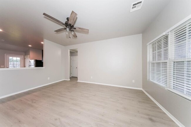Photo - 9601 Evie Dr