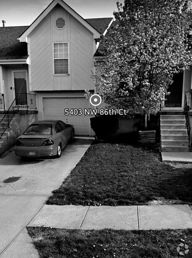 Building Photo - 5401 NW 86th Ct Rental