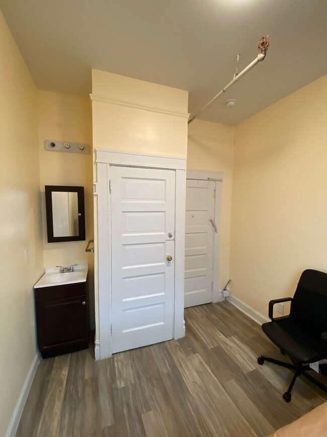 Photo - 1449 Powell St Unit 1