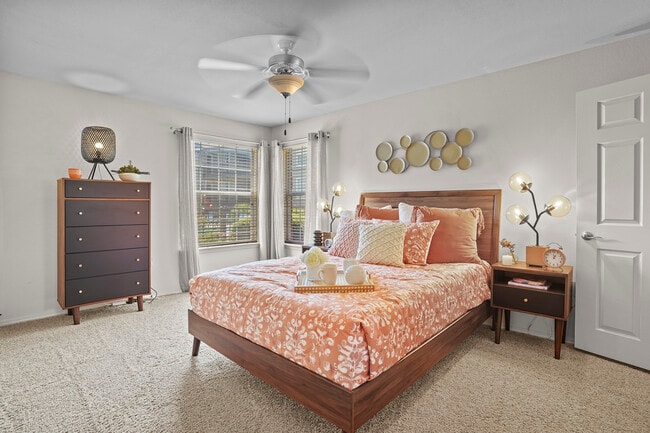 Nickel Creek Apts