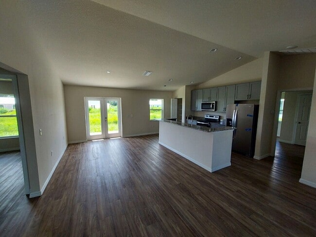 Photo - 120 N Cunningham Ave