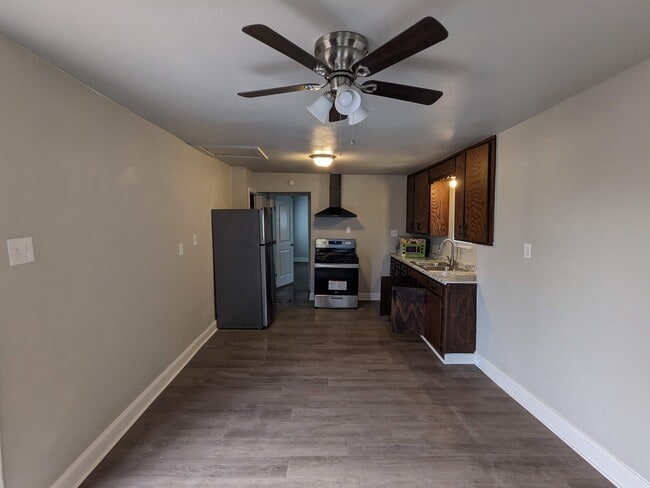 Photo - 213 E Munson St