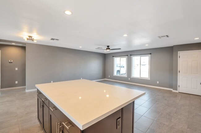 Photo - Large 6 Bed/3 Bath house close to ASU with awesome backyard