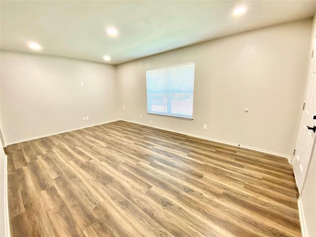 Photo - 117 E Sanford St