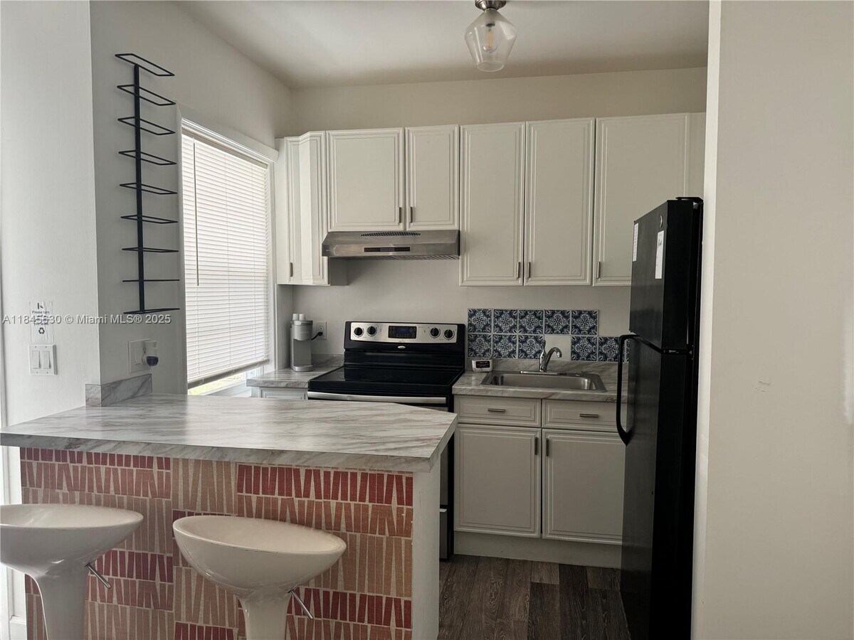 Photo - 300 Sunset Dr Unit 12-A