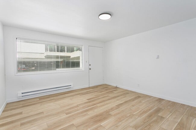 Building Photo - 610 S Sheridan Ave Unit 3