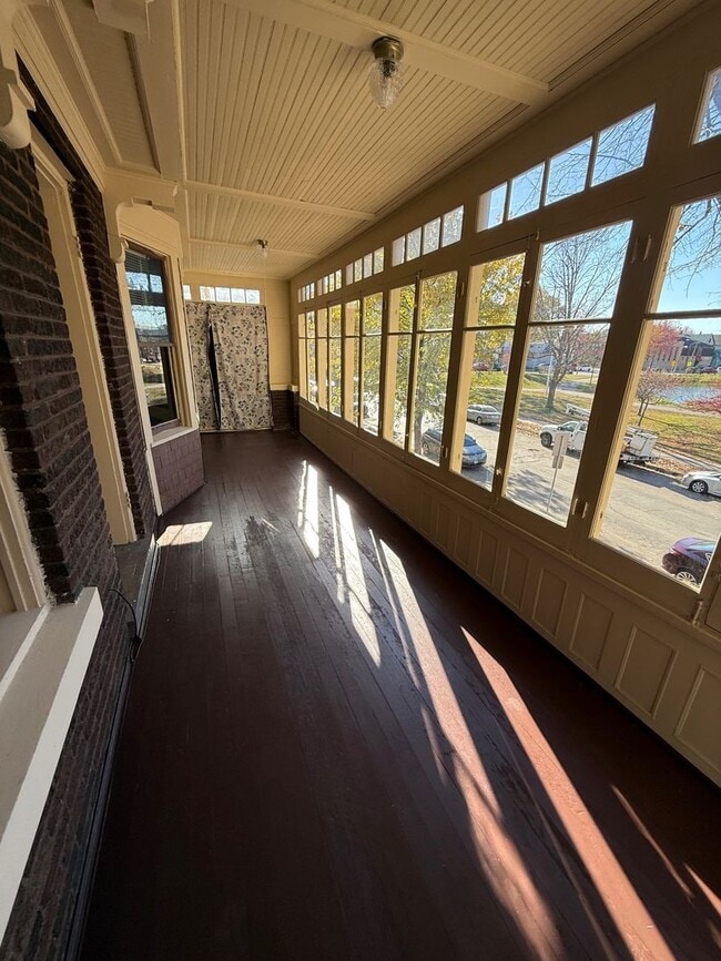 Building Photo - 2252-54 S 7th st Unit Upper Front