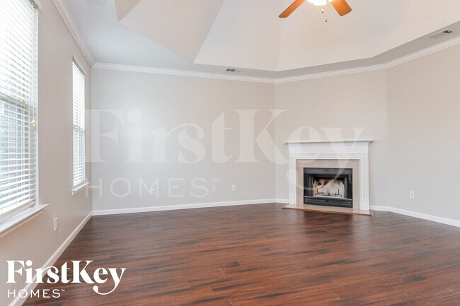 Photo - 1276 Washington Dr