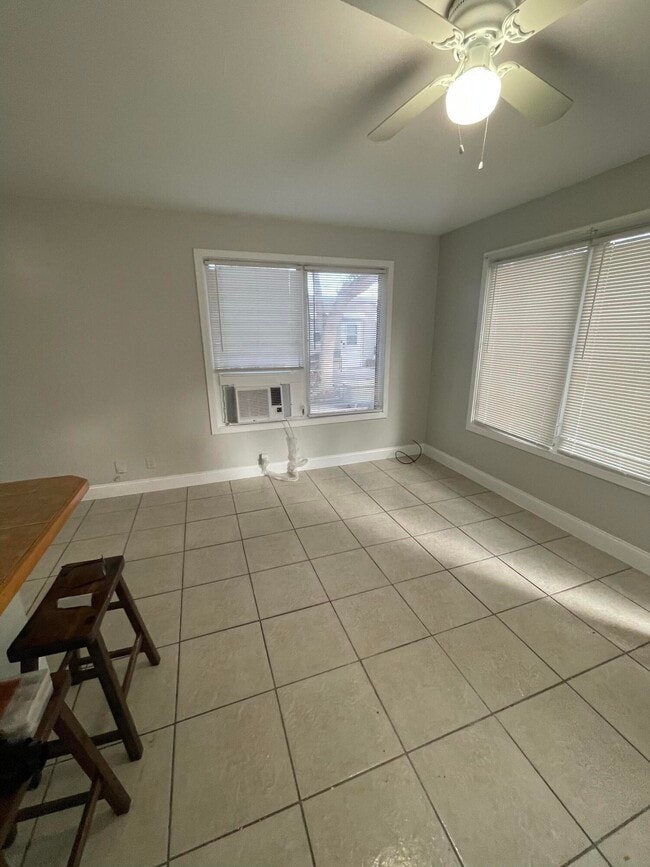 Photo - 623 Selkirk St