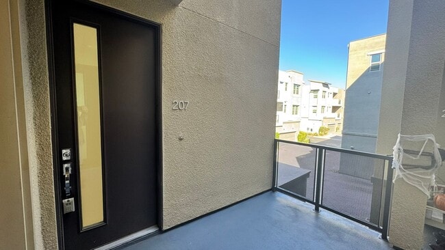 Photo - Executive Living @ Summerlin