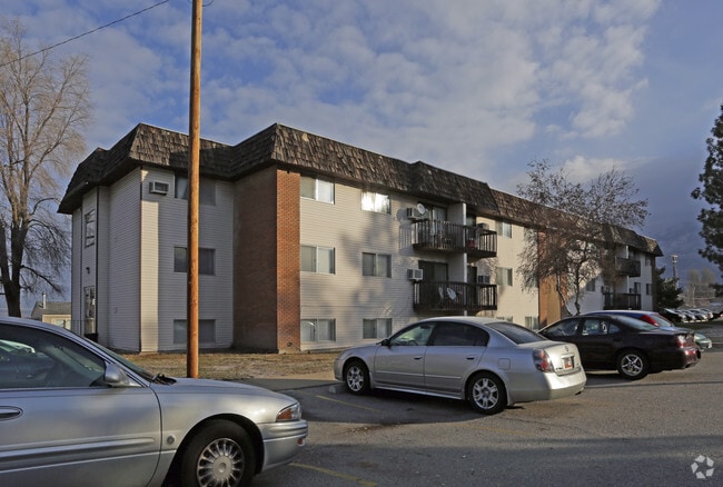 Terr Green Bldg 1