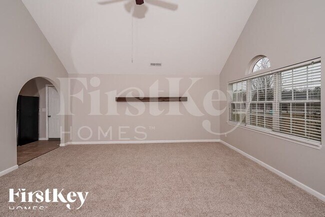 Photo - 400 Crooked Creek Ln