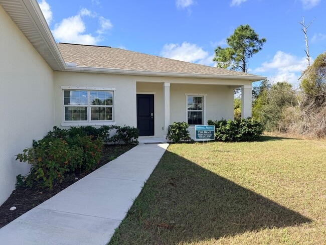 Photo - 3 bedrooms and 2 baths! FRESHLY RENOVATED!