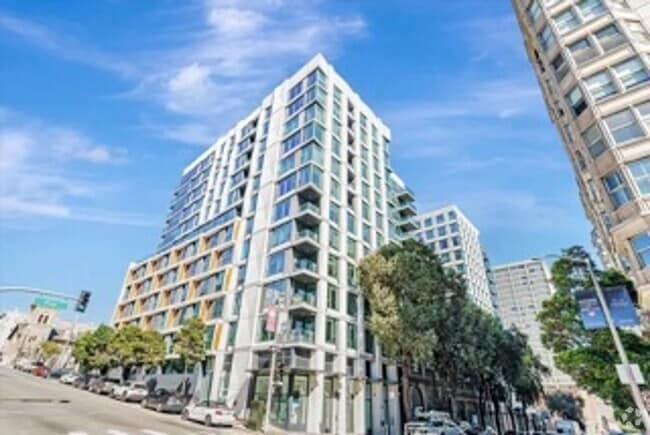 Building Photo - EPIC REA - Live at The Rockwell - View Cor... Unit W907 Rental