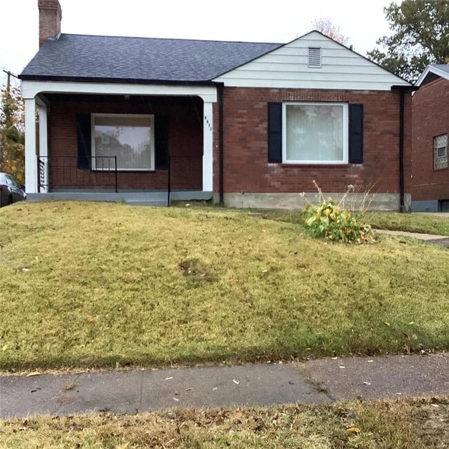 Building Photo - 6827 Roberts Ave