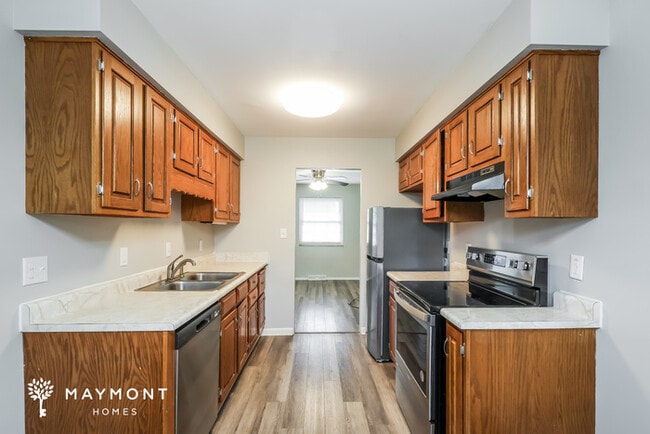 Photo - 650 Cranford Dr