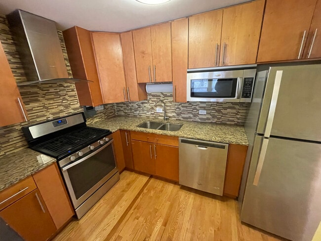Photo - 1450 E 55th Pl Unit 318S