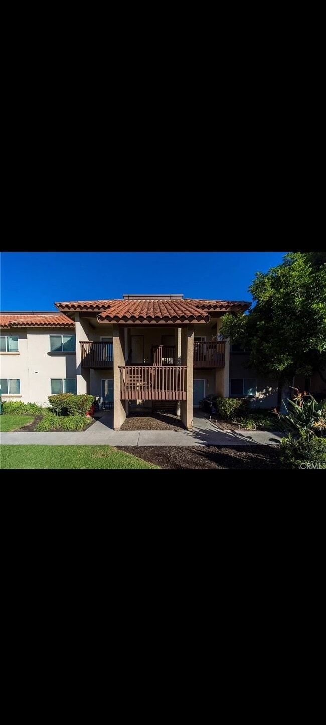 Building Photo - 180 Chambers St Unit 28