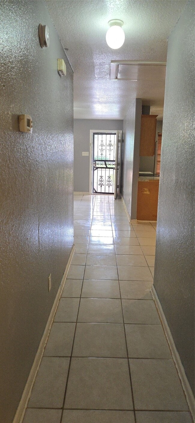 Photo - 11807 Greenmesa Dr