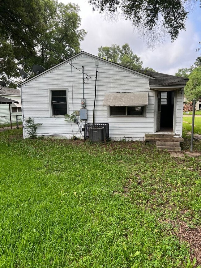 Photo - 2728 Hillcrest Ave