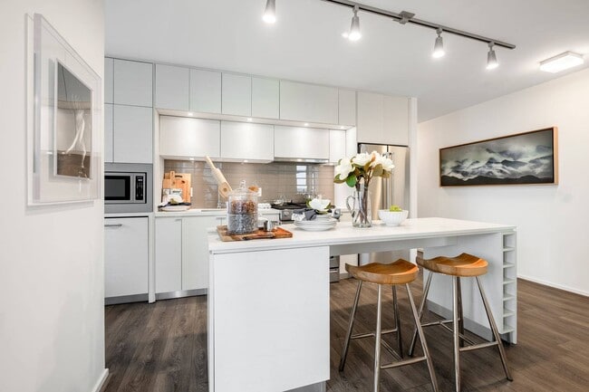 Photo - Central Place