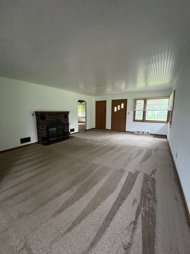 Photo - 2 Bedroom 1 Bath Single Family Home Available!