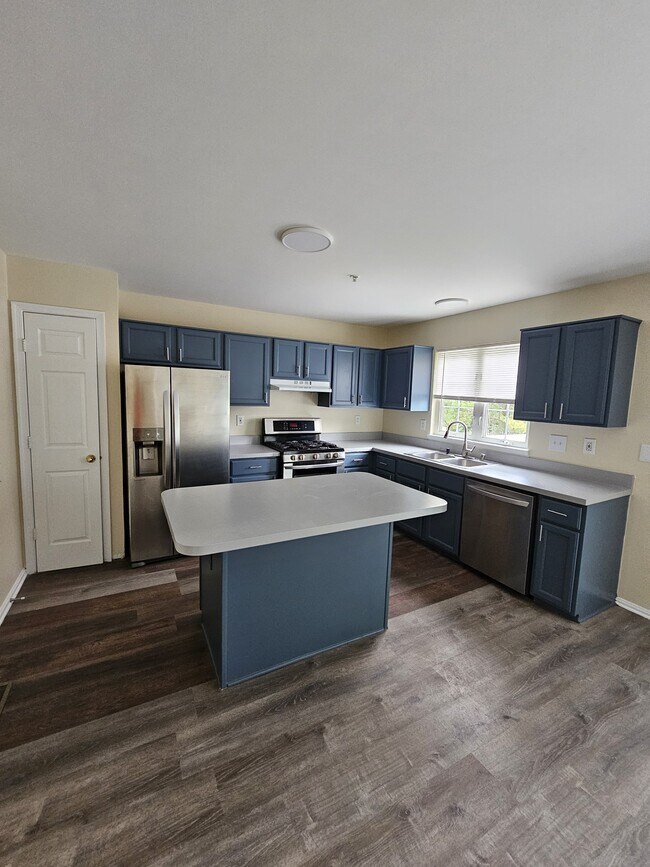 Kitchen 3 - 23 Methwold Ct