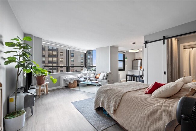 Photo - 5701 N Sheridan Rd Unidad 25C