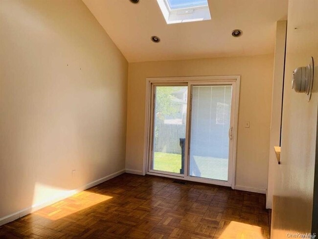 Photo - 4 Willow Pl