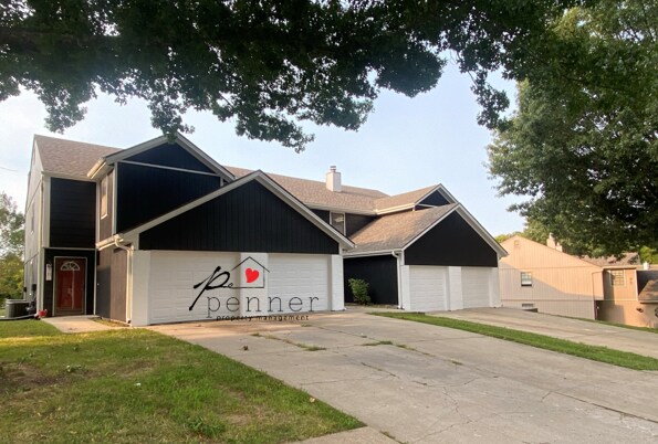 Photo - 509 NE Newport Dr