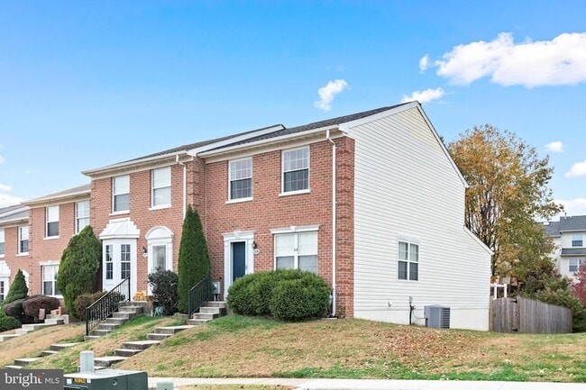 Photo - 520 Buckstone Garth Townhome
