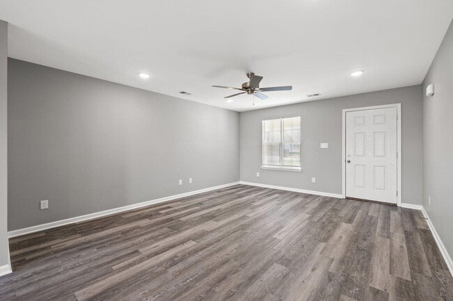 Photo - 233 Jared Parker Wy