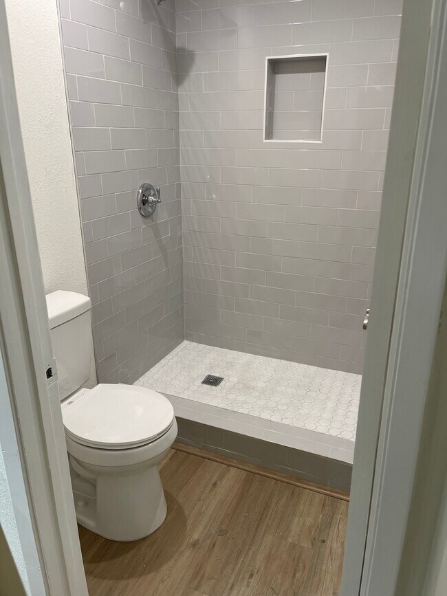 Photo - 1517 E Garfield Ave Unit 60