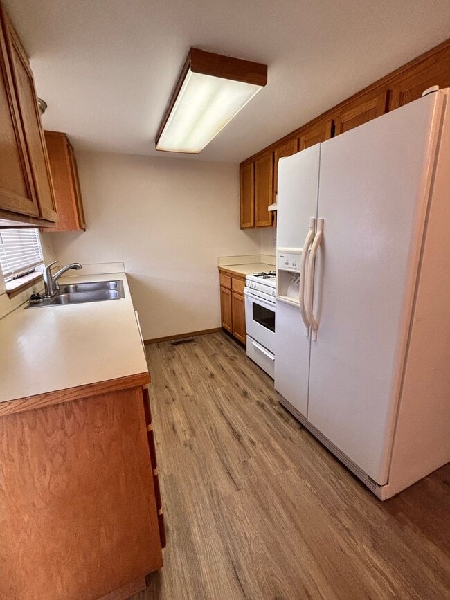 Photo - Peitz Unit 1804