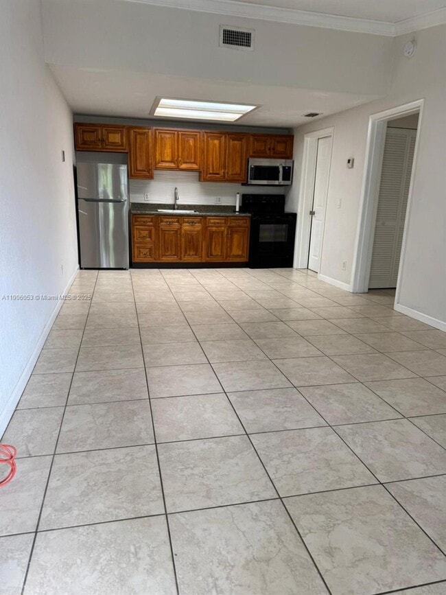 Photo - 7210 Southgate Blvd